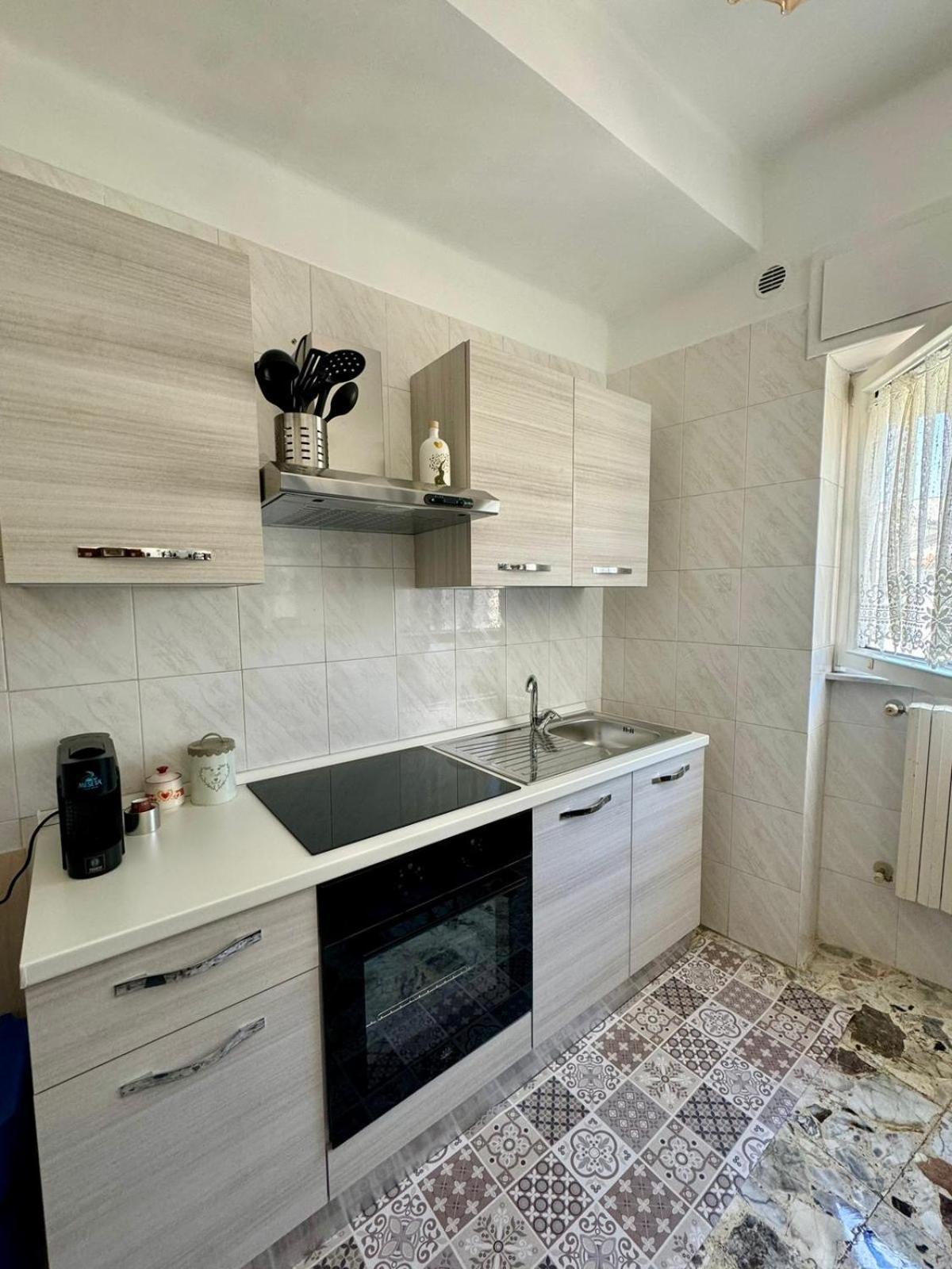 Appartamento Ely House Monte SantʼAngelo Esterno foto