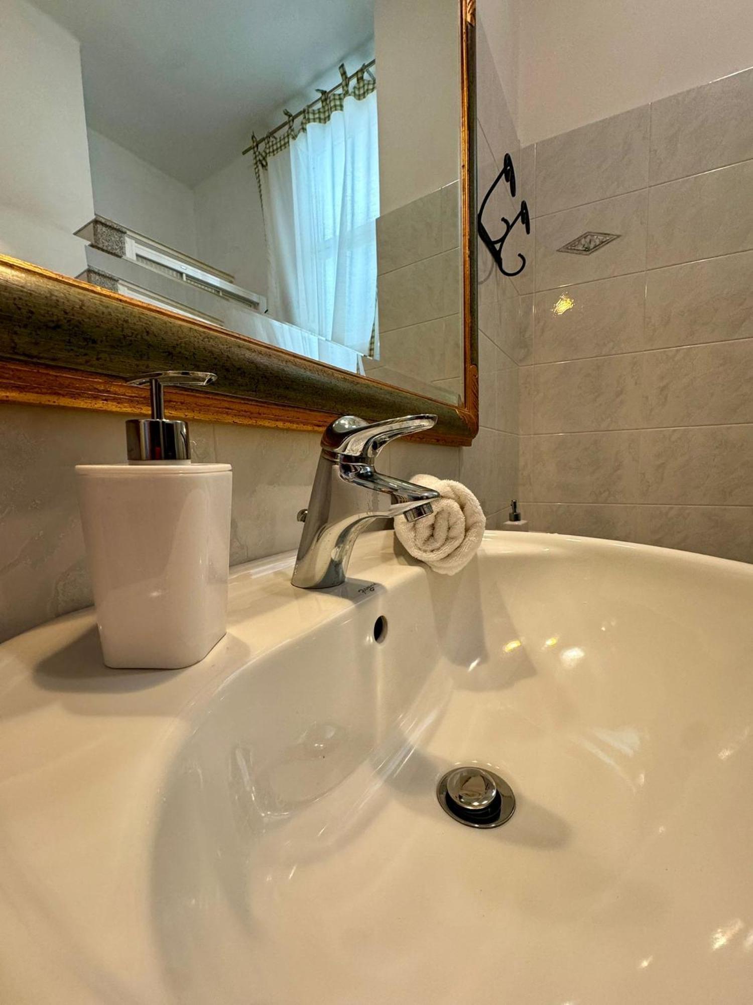 Appartamento Ely House Monte SantʼAngelo Esterno foto