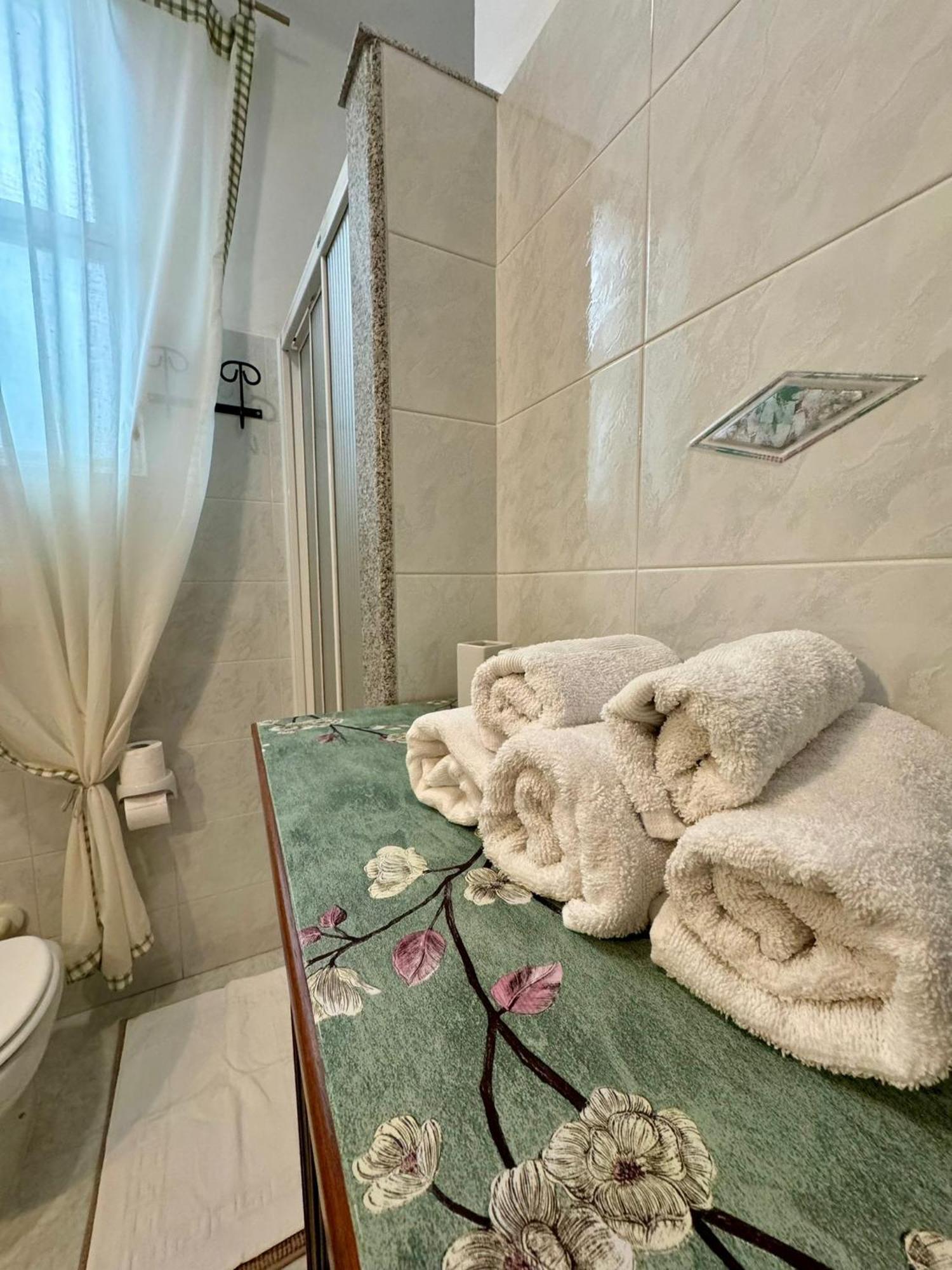 Appartamento Ely House Monte SantʼAngelo Esterno foto